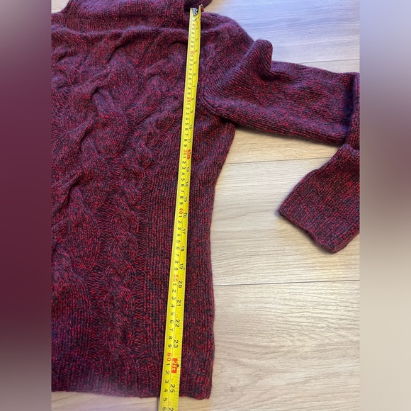 BLUE Saks Fifth Avenue cashmere sweater - Picture 9 of 9